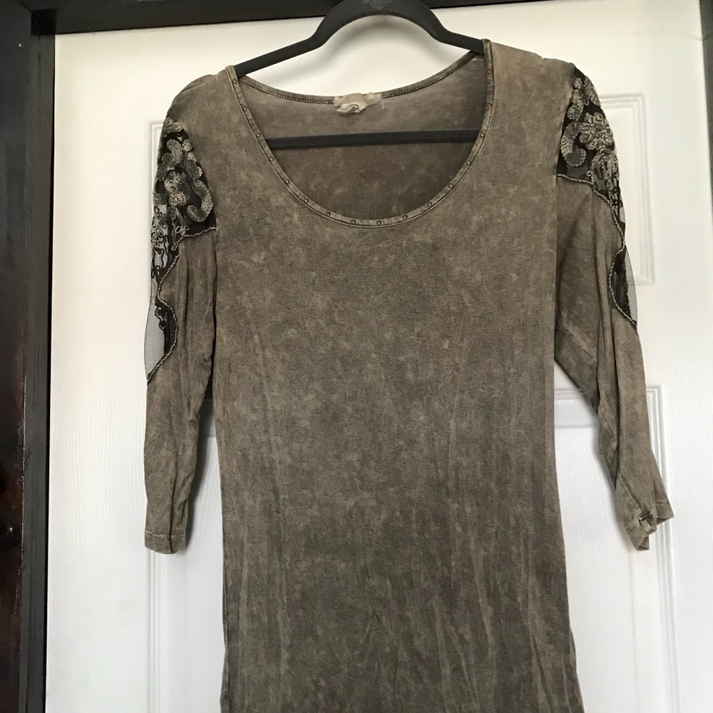 Grey Gimmicks by BKE Lace Sleeve top